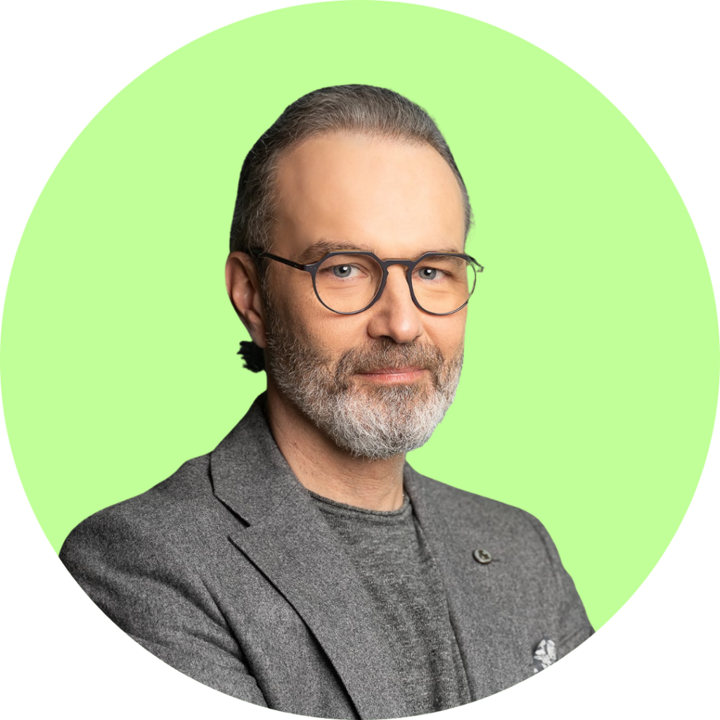 Algorytm czy autentyczność? Dylematy marketingu 2026